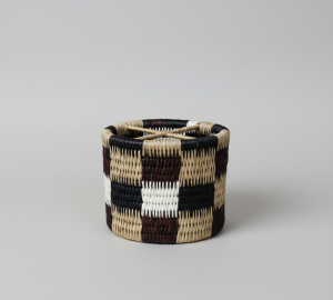 cutlery holder square pattern